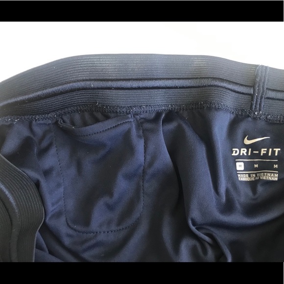 Nike Dri Fit Shorts - Picture 4 of 6